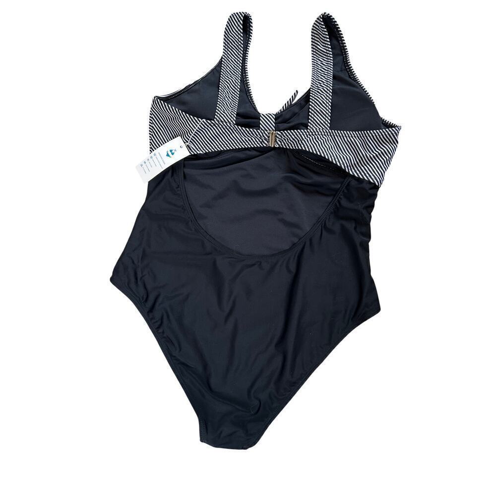 NWT beachsissi  Black And White Stripe One Piece Swimsuit Cutout Back Size L - Picture 6 of 8